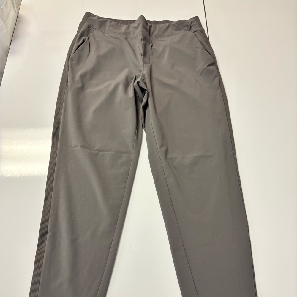 Athleta Brooklyn Pants. Grey-Tan. Size 8